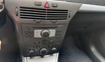 Opel Astra H, 1.6 Benzyna, 2005, Niski przebieg full